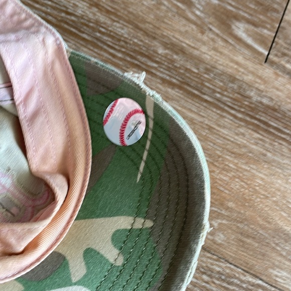 Official Boston Red Sox ‘47 women’s cap - Picture 5 of 5